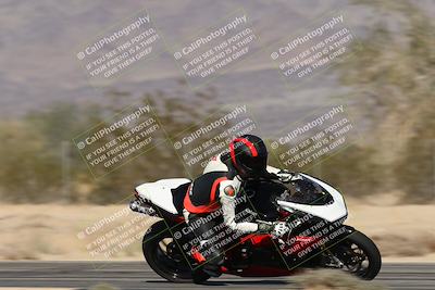 media/Dec-01-2025-Moto Forza (Mon) [[2daa91e15f]]/2-Intermediate Group/Session 3 (Turn 7 Inside Pans)/